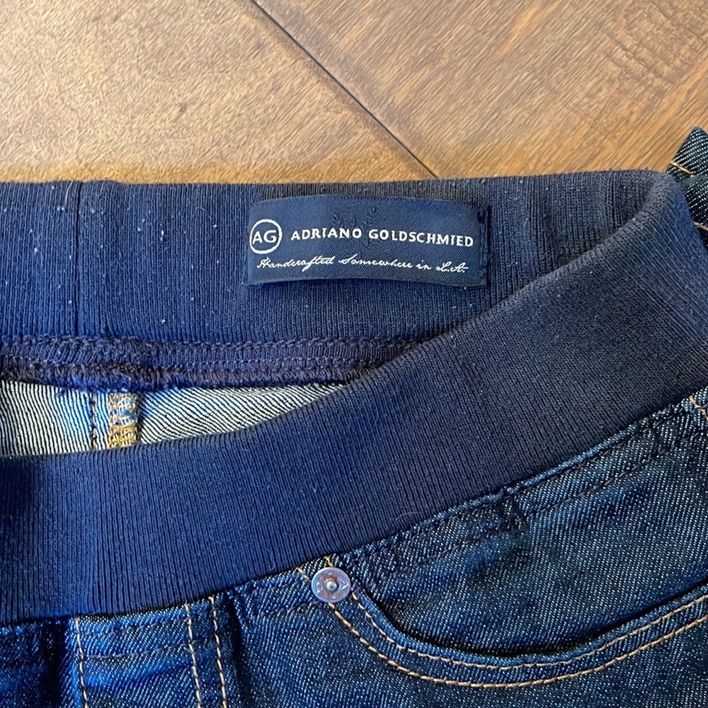 25r Ag Adriano Goldschmied Skinny Pull-On Jeans View 3